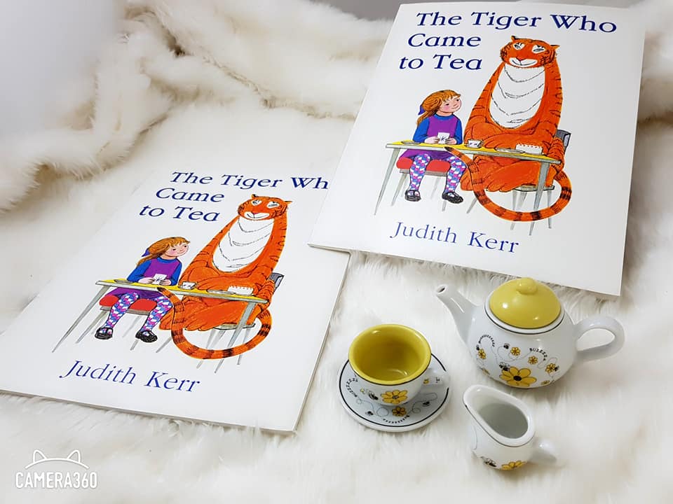 A tiger who came to Tea by Judith Kerr คุณหมอประเสริฐแนะนำ ปกอ่อน