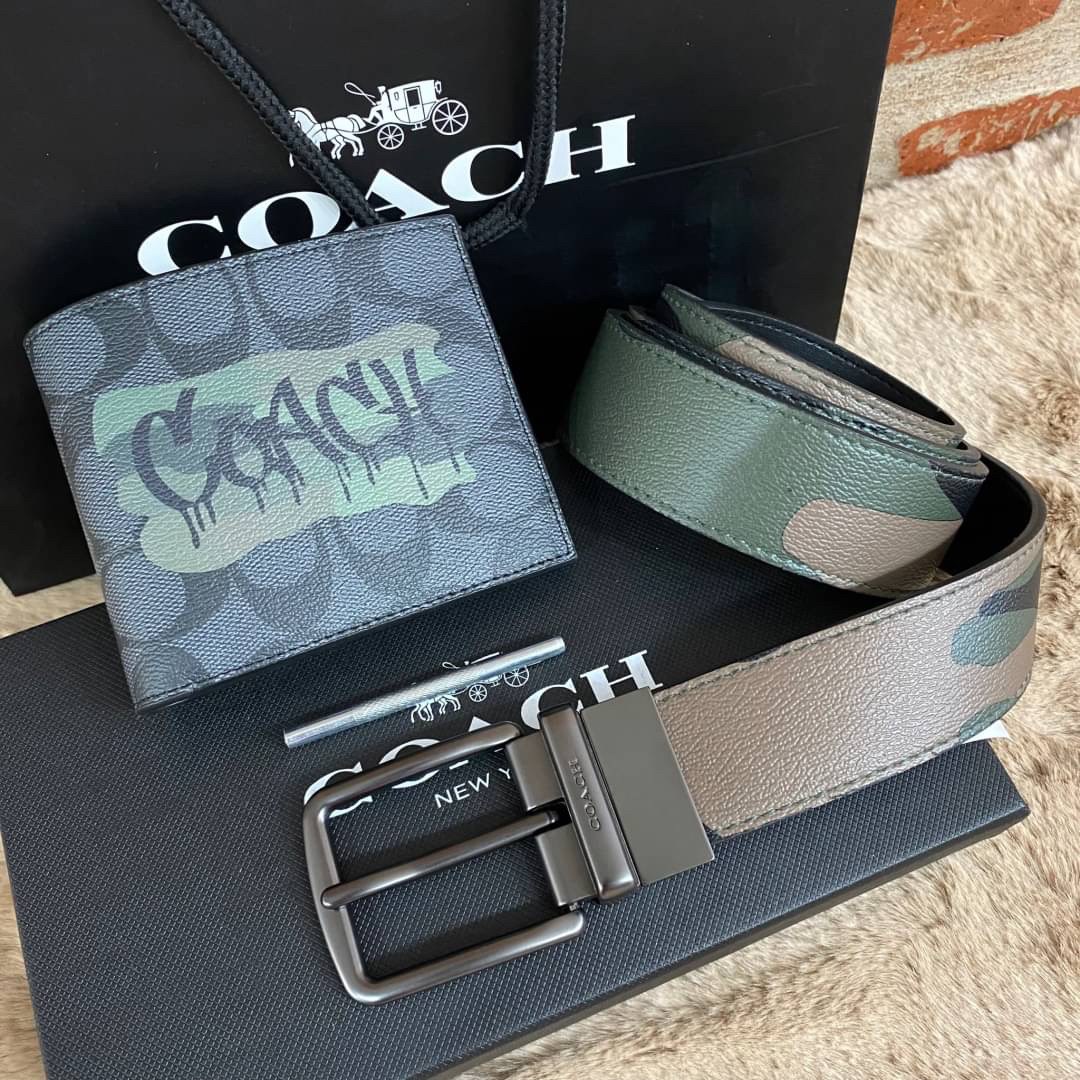 COACH Short Wallet with Belt Set Signature with Print -  กระเป๋าแบรนด์จากโรงงาน : Inspired by 